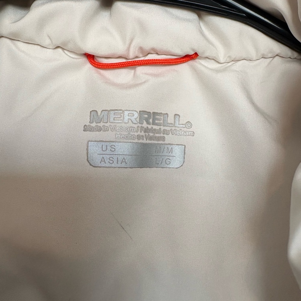 Merrell Women's cream Packable Quilted Vest - Picture 4 of 7